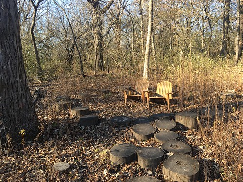 A seating area at the Crabtree Nature Center around South Barrington, IL.