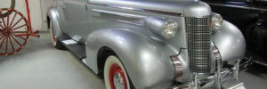 A 1937 Oldsmobile at the Beller Museum in Romeoville, IL