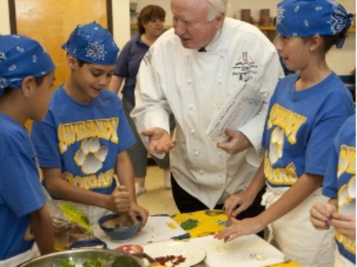 Trying Out Kids Cooking Classes in Duluth Georgia Cr me de la